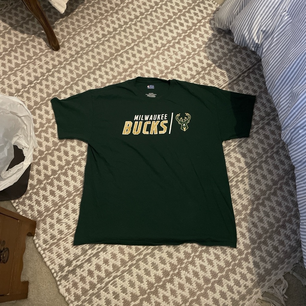 Men’s Milwaukee Bucks T Shirt